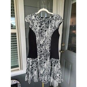 Ted Baker Lori Snake Print Jacquard Skater Dress with Contrasting Sides Size 4